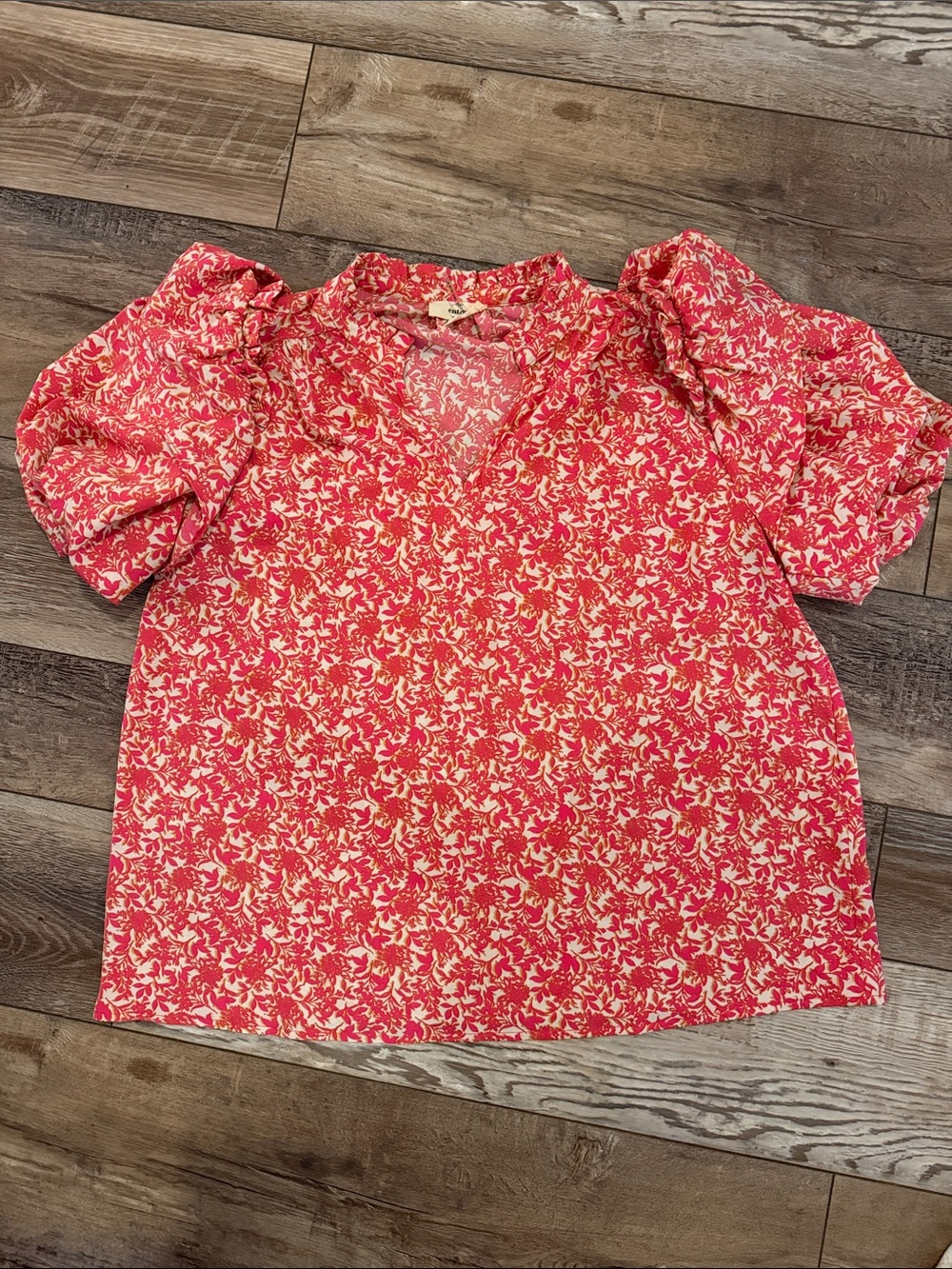Floral Puff-Sleeve V-Neck Top in Pink and Cream